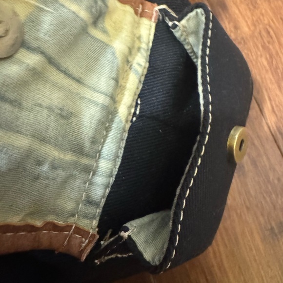 Carribean Joe Canvas & Leather Handbag Black with Tan Accents & Bottom 5 Pockets - Picture 9 of 10